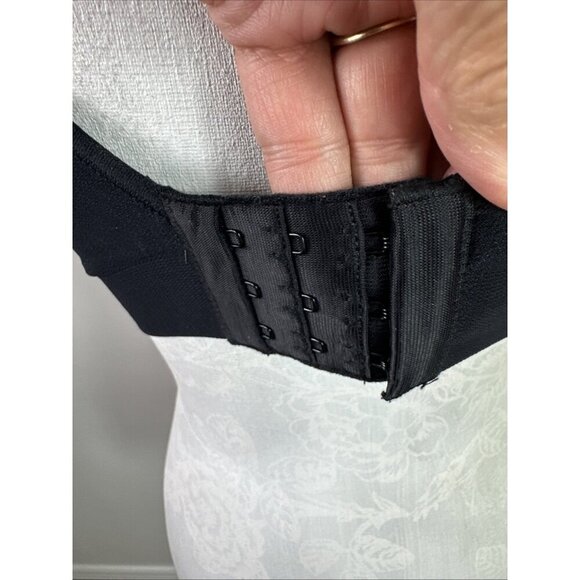 True Kind Daily Comfort Wireless Shaper Bra Women's L Black NWT 0035 - Picture 5 of 11